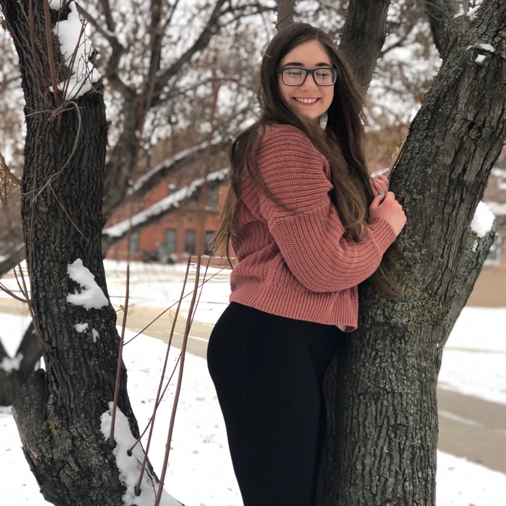 Meet your Posher, Ashley